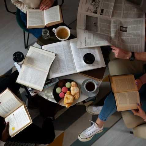 Grwp Darllem ~ Reading Group (4)